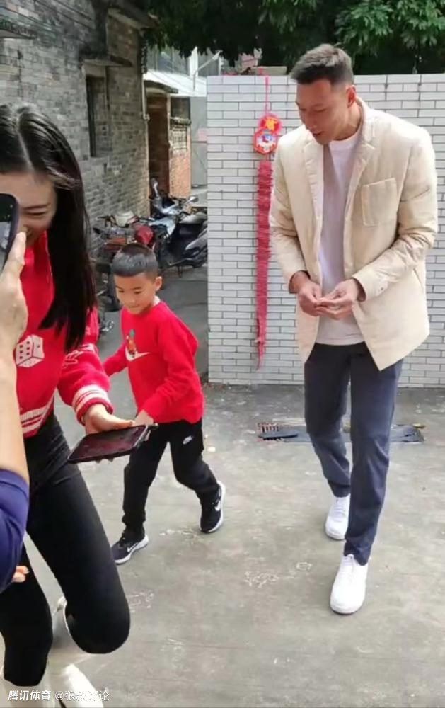 大鹏饰演的陈信文眼中的贪婪欲望呼之欲出，仿佛随时会坠入罪恶的深渊；林家栋饰演的王守月眼神中充满苦涩与遗憾，似乎有难以预料的噩耗降临；张颂文饰演的何蓝眉头微蹙，似在谜雾般的线索中寻找真相；齐溪饰演的杨芳眼含泪光，深陷被深爱之人欺骗的绝望，显露悲情底色；孙阳饰演的陈欣年眉头紧蹙，仿若陷入了痛苦的挣扎之中